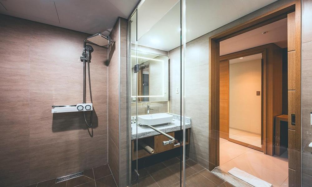 Wonju City Hotel Hyeoksin Esterno foto