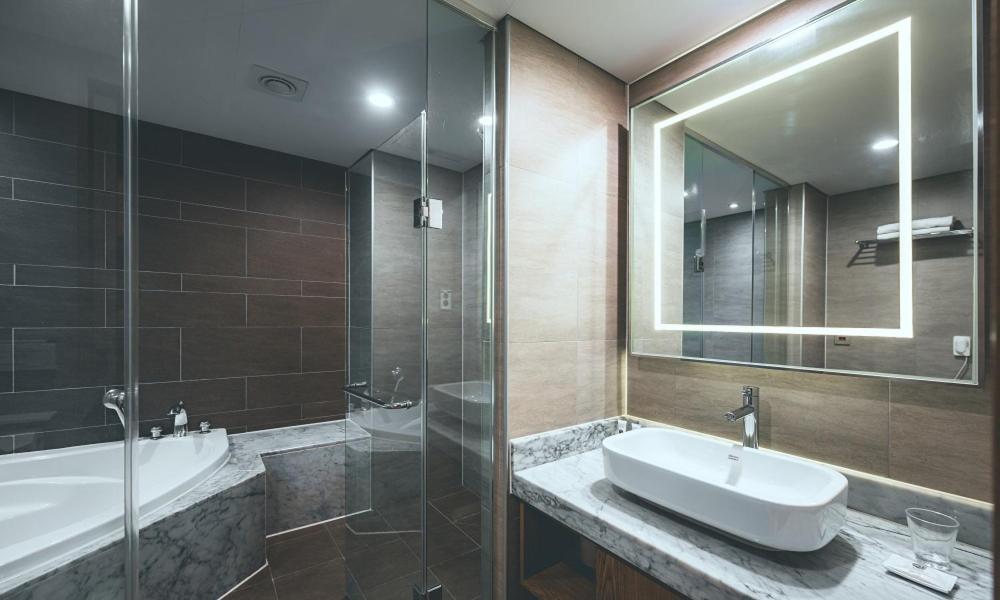 Wonju City Hotel Hyeoksin Esterno foto