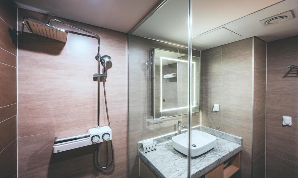 Wonju City Hotel Hyeoksin Esterno foto
