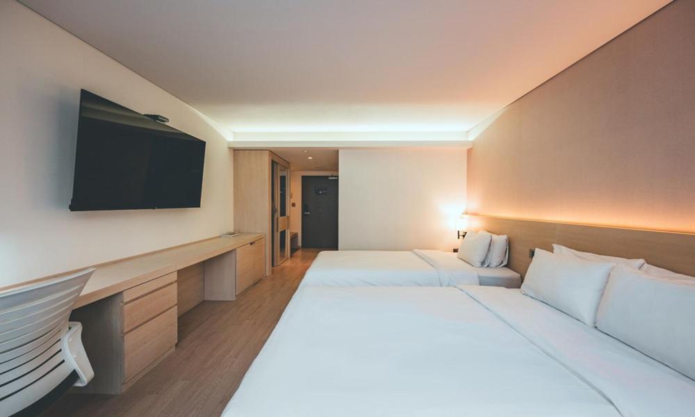 Wonju City Hotel Hyeoksin Esterno foto