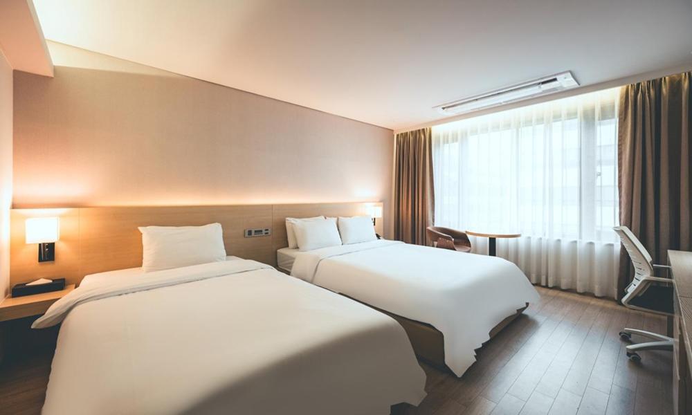 Wonju City Hotel Hyeoksin Esterno foto