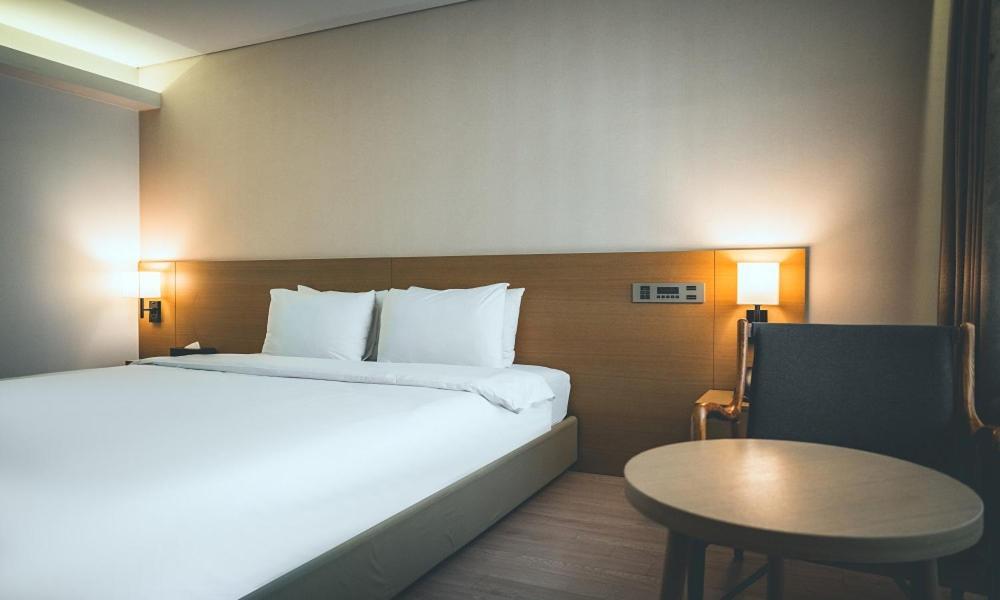 Wonju City Hotel Hyeoksin Esterno foto